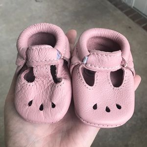 Freshly Picked Blush Mary Janes Moccasins, size 1